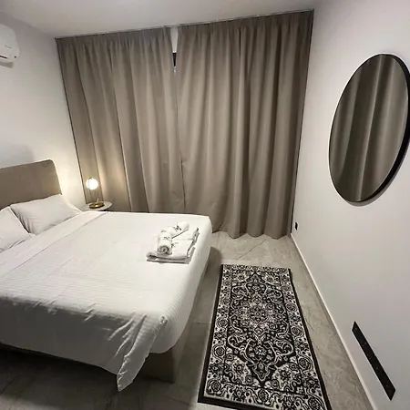 Lux Level 4 Penthouse Tower 206 Lejlighed
