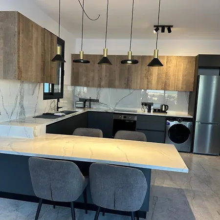 Lux Level 4 Penthouse Tower 206 Lejlighed