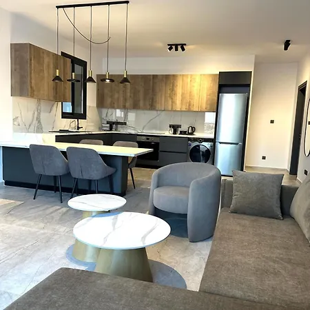 Апартаменты Lux Level 4 Penthouse Tower 206 *
