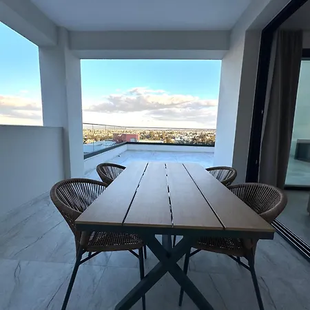 Апартаменты Lux Level 4 Penthouse Tower 206