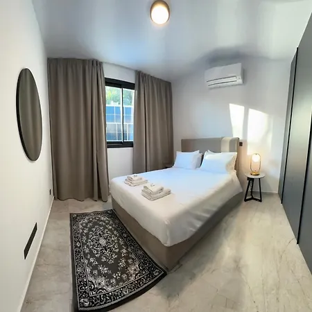 Апартаменты Lux Level 4 Penthouse Tower 206 Никосия